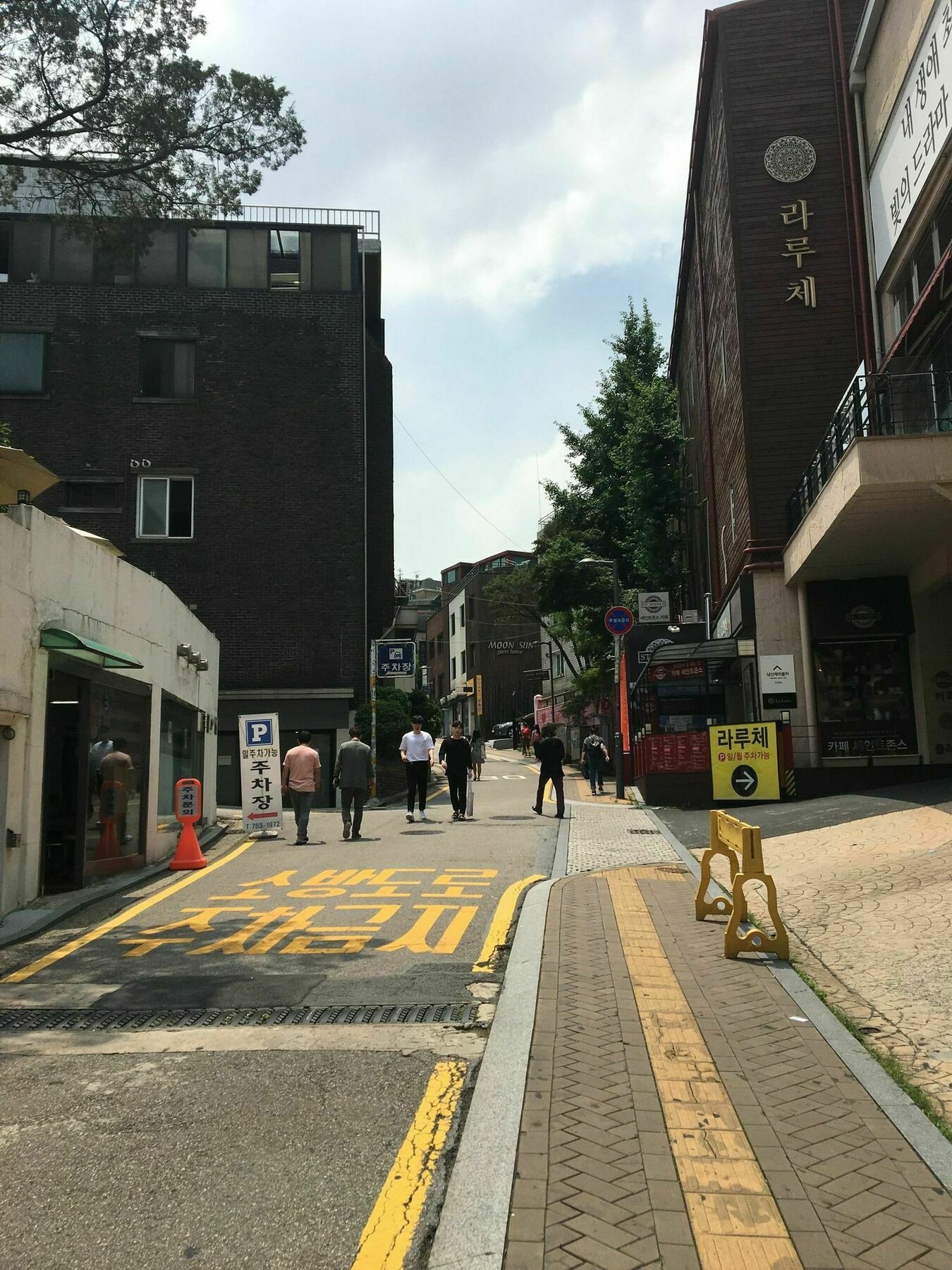Myeong-Dong Good Stay Seoul Ngoại thất bức ảnh